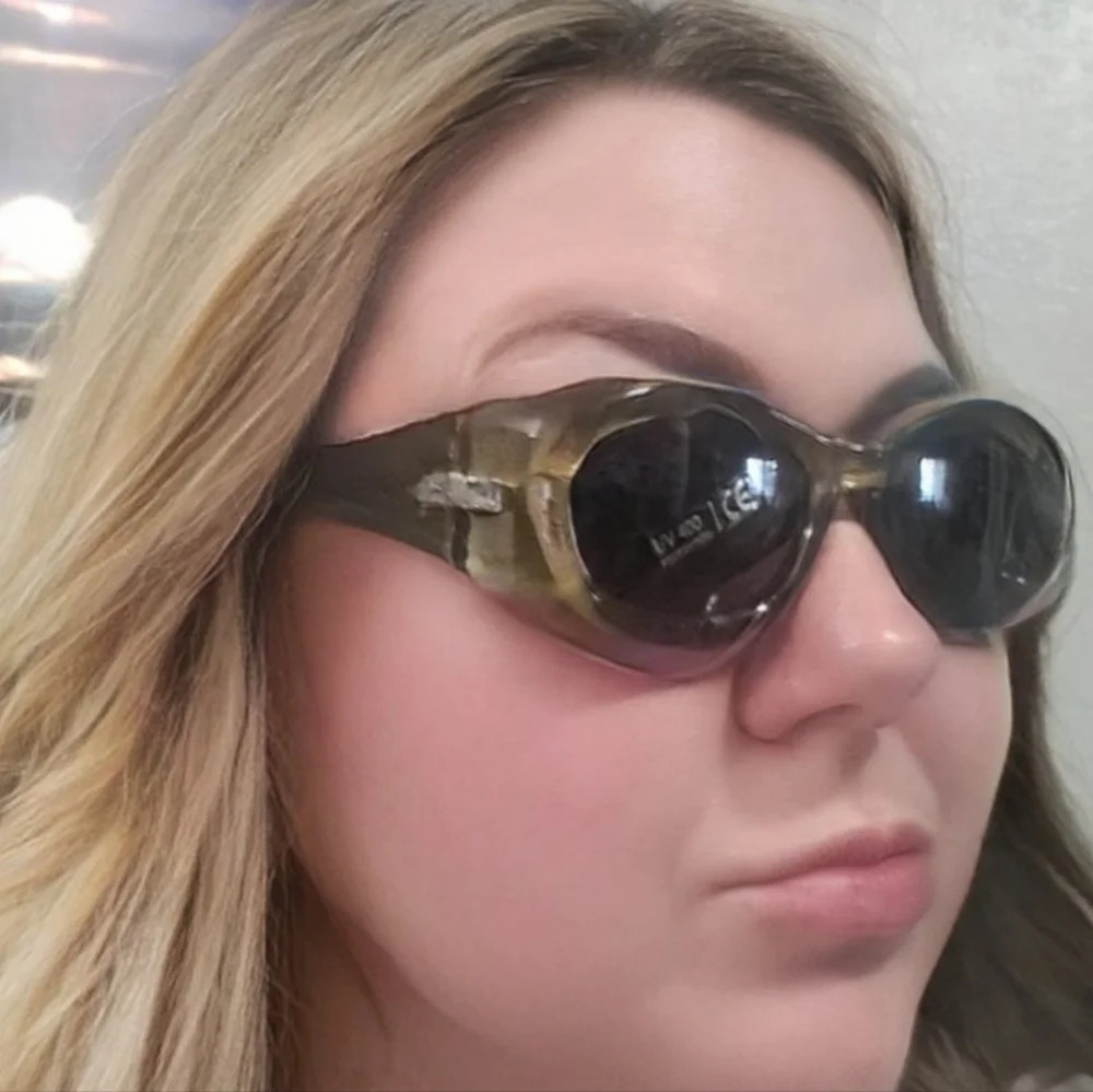 Puce green uv400 sunglasses summer shades nwt